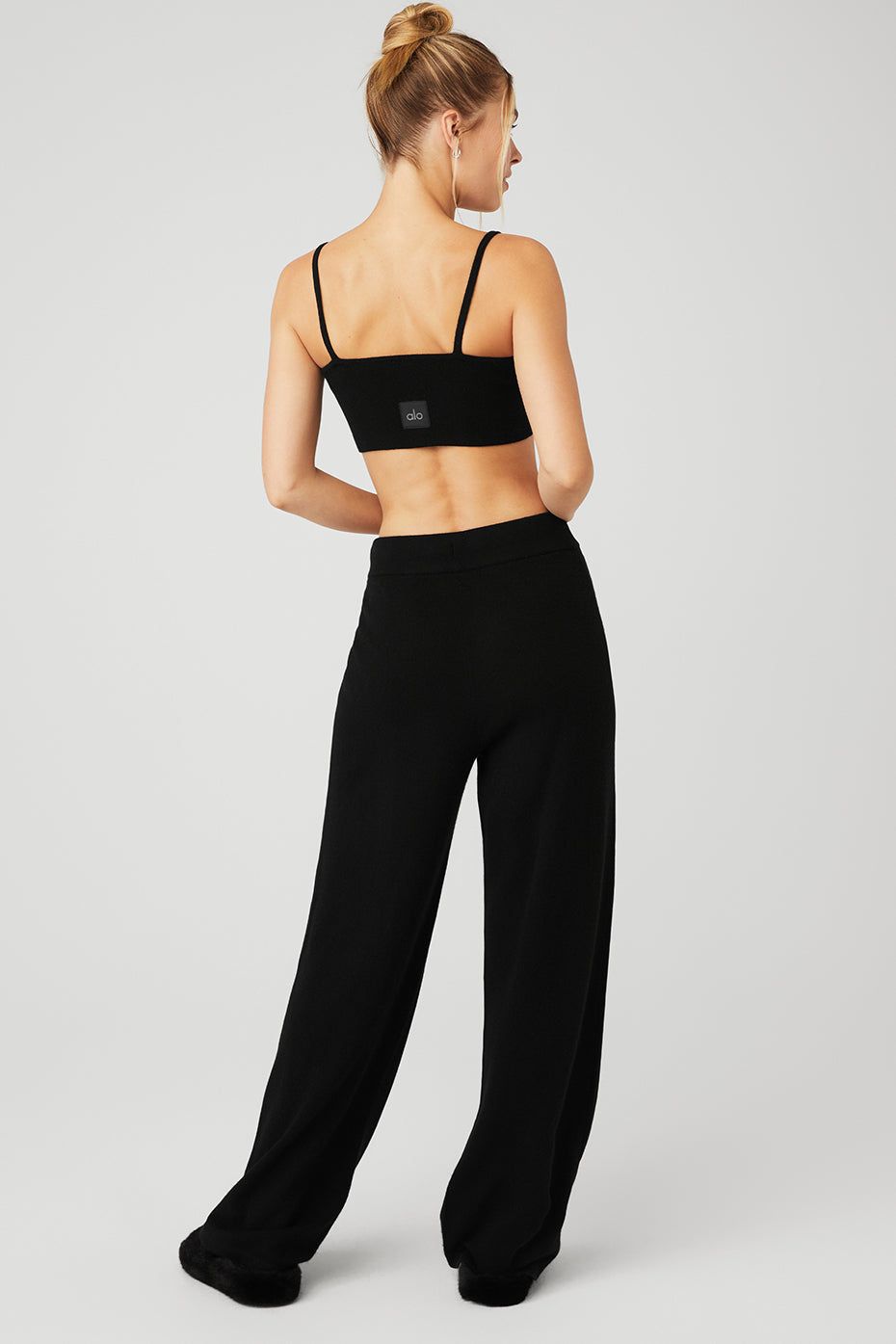 Cashmere Jet Set Bra & Cashmere High-Waist Jet Set Wide Leg Pant Set - Black sold by Alo Yoga product image thumbnail 4