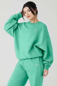 Accolade Crew Neck Pullover - Lettuce sold by Alo Yoga