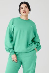 Accolade Crew Neck Pullover - Lettuce sold by Alo Yoga