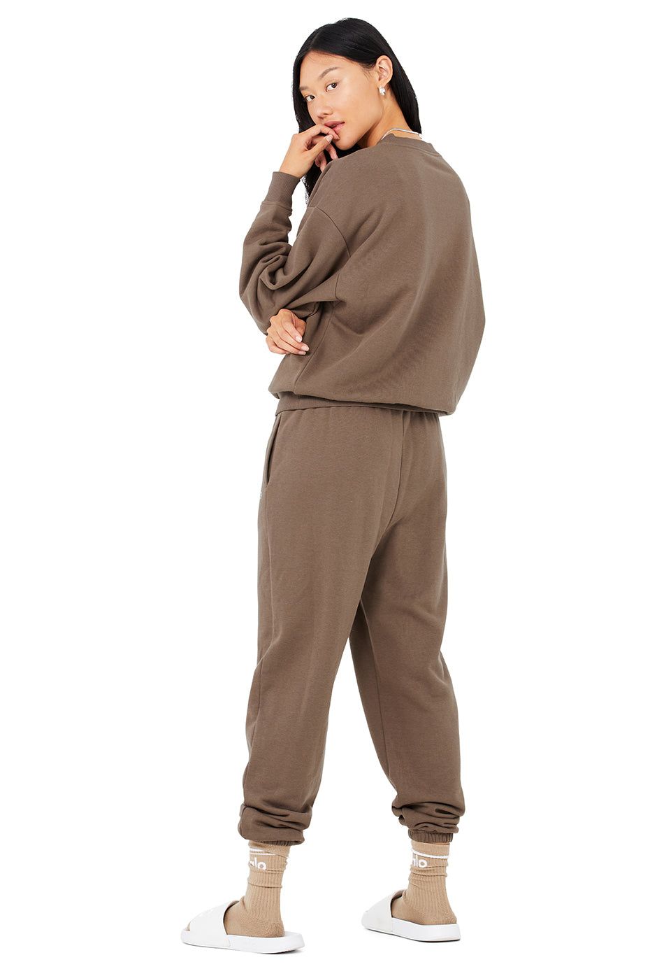 Accolade Crew Neck Pullover & Accolade Sweatpant Set sold by Alo Yoga product image thumbnail 2