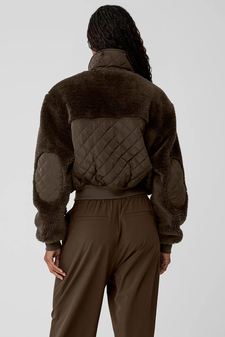 【ALO Yoga】SHERPA EDGE BOMBER ジャケット キルティング 人気 ALO Yoga】SHERPA EDGE BOMBER ジャケット キルティング 人気