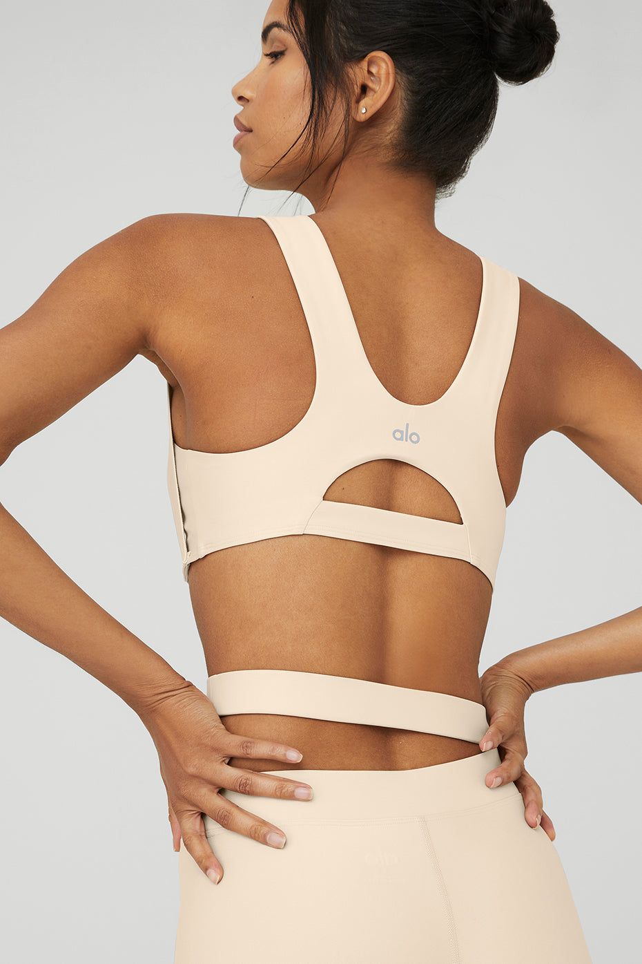 Airlift All Access Bra & Airlift High-Waist All Access Legging Set sold by Alo Yoga product image thumbnail 4