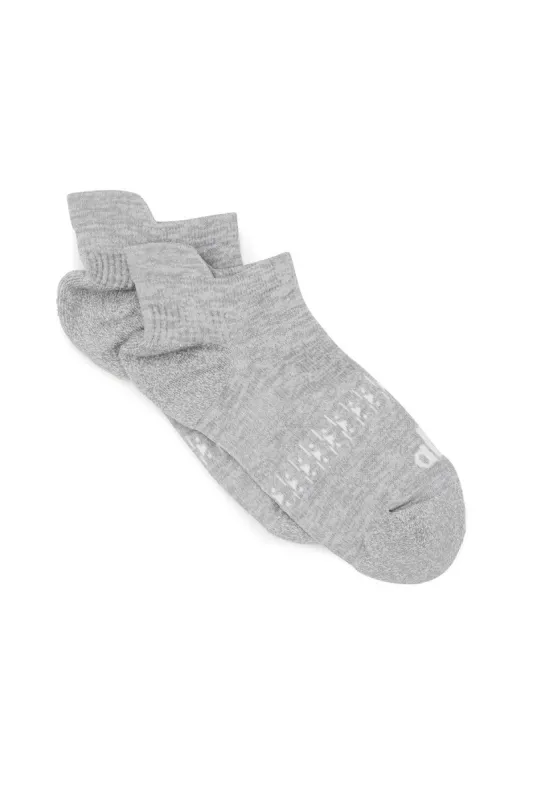 Women's Performance Chakra Tab Sock - Athletic Heather Grey/White sold by Alo Yoga