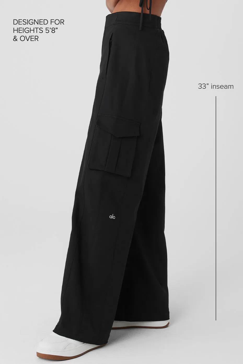 Show Off Cargo Wide Leg Trouser (Long) - Black sold by Alo Yoga product image thumbnail 2