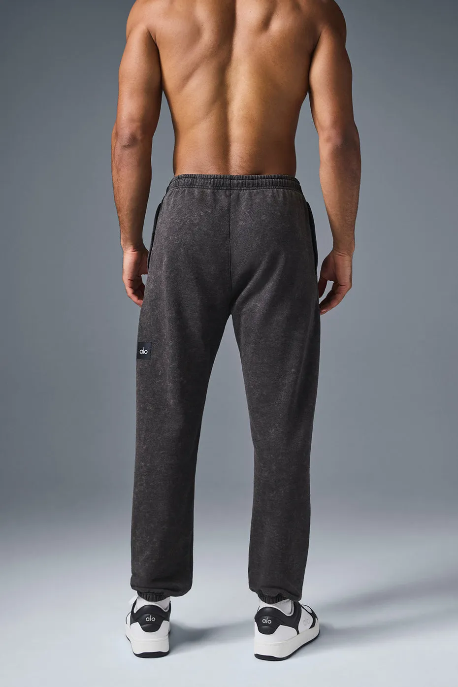 Chill Vintage Wash Sweatpant - Black Wash sold by Alo Yoga product image thumbnail 3