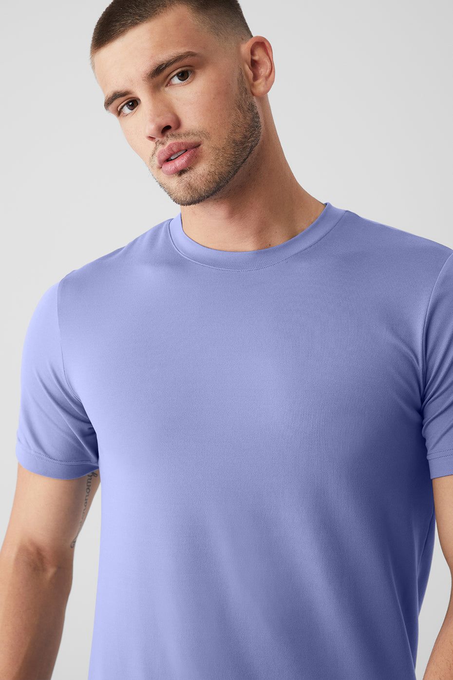 Conquer Reform Crewneck Short Sleeve - Infinity Blue sold by Alo Yoga product image thumbnail 4