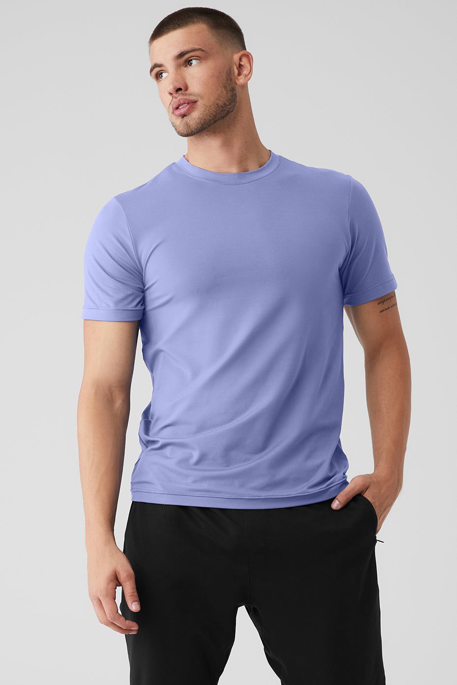 Conquer Reform Crewneck Short Sleeve - Infinity Blue sold by Alo Yoga