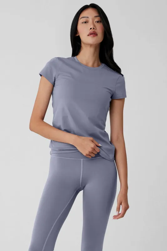 Alosoft Finesse Tee - Fog sold by Alo Yoga