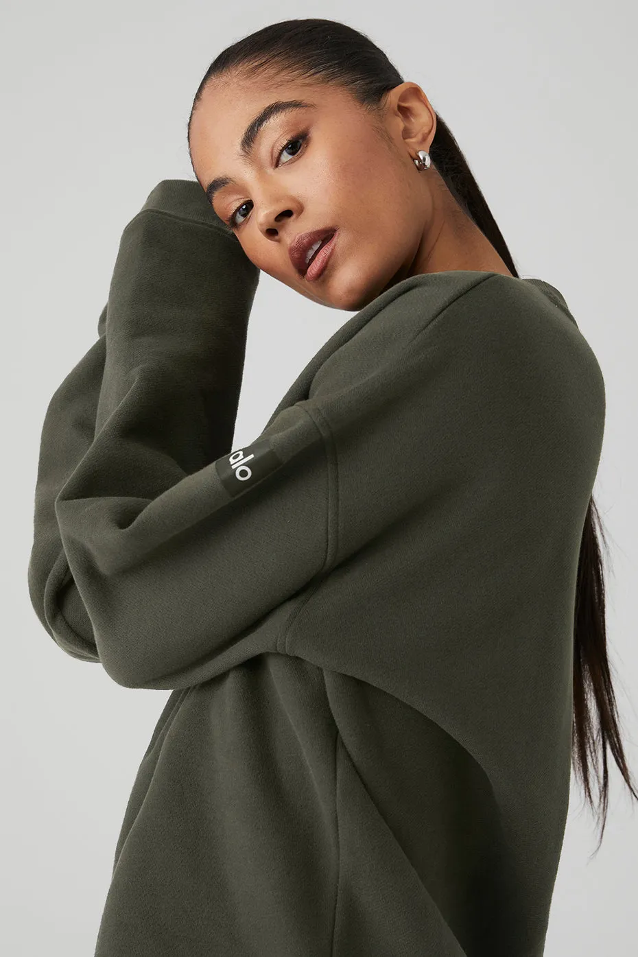 Renown Heavy Weight Crew Neck Pullover - Stealth Green sold by Alo Yoga product image thumbnail 4