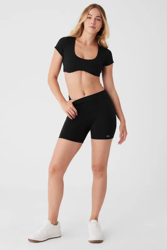 Airbrush Figure Short Sleeve Bra & 5" Airbrush High-Waist Biker Short Set - Black sold by Alo Yoga