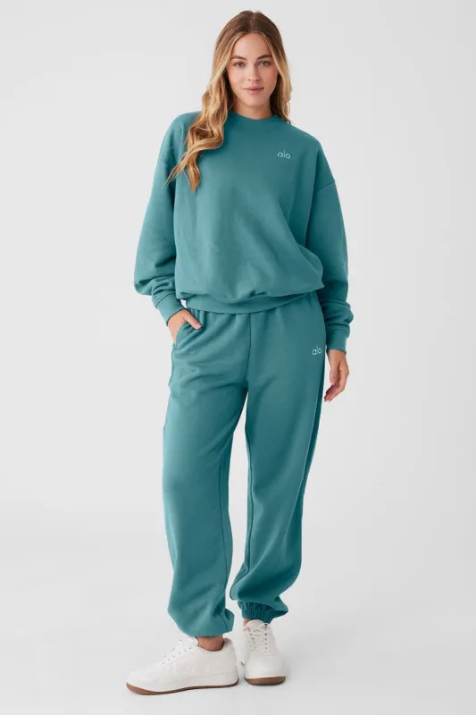 Accolade Crew Neck Pullover & Accolade Sweatpant Set - Teal Agate sold by Alo Yoga