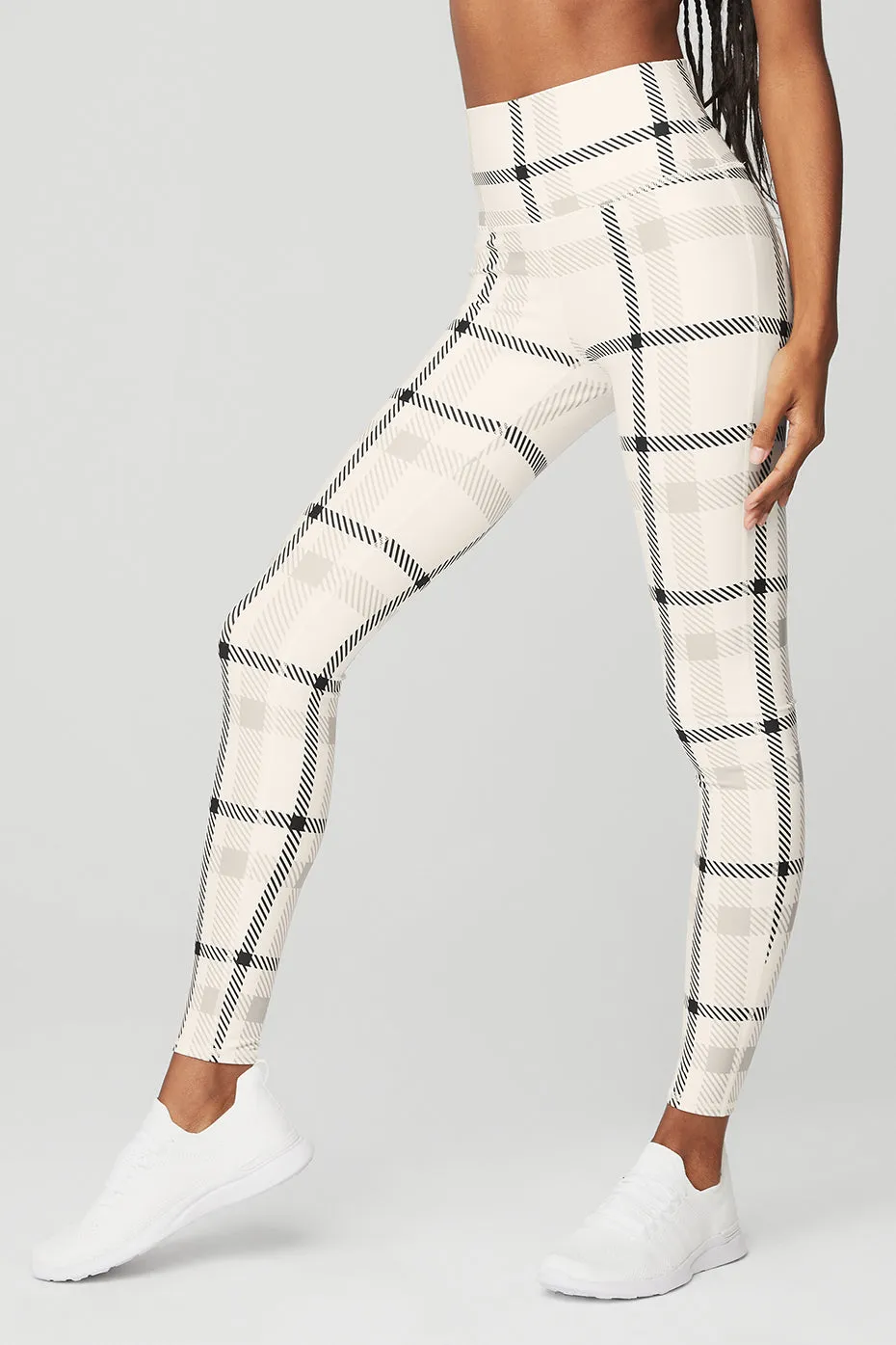 Airlift High-Waist Magnified Plaid Legging - Ivory/Black sold by Alo Yoga product image thumbnail 3