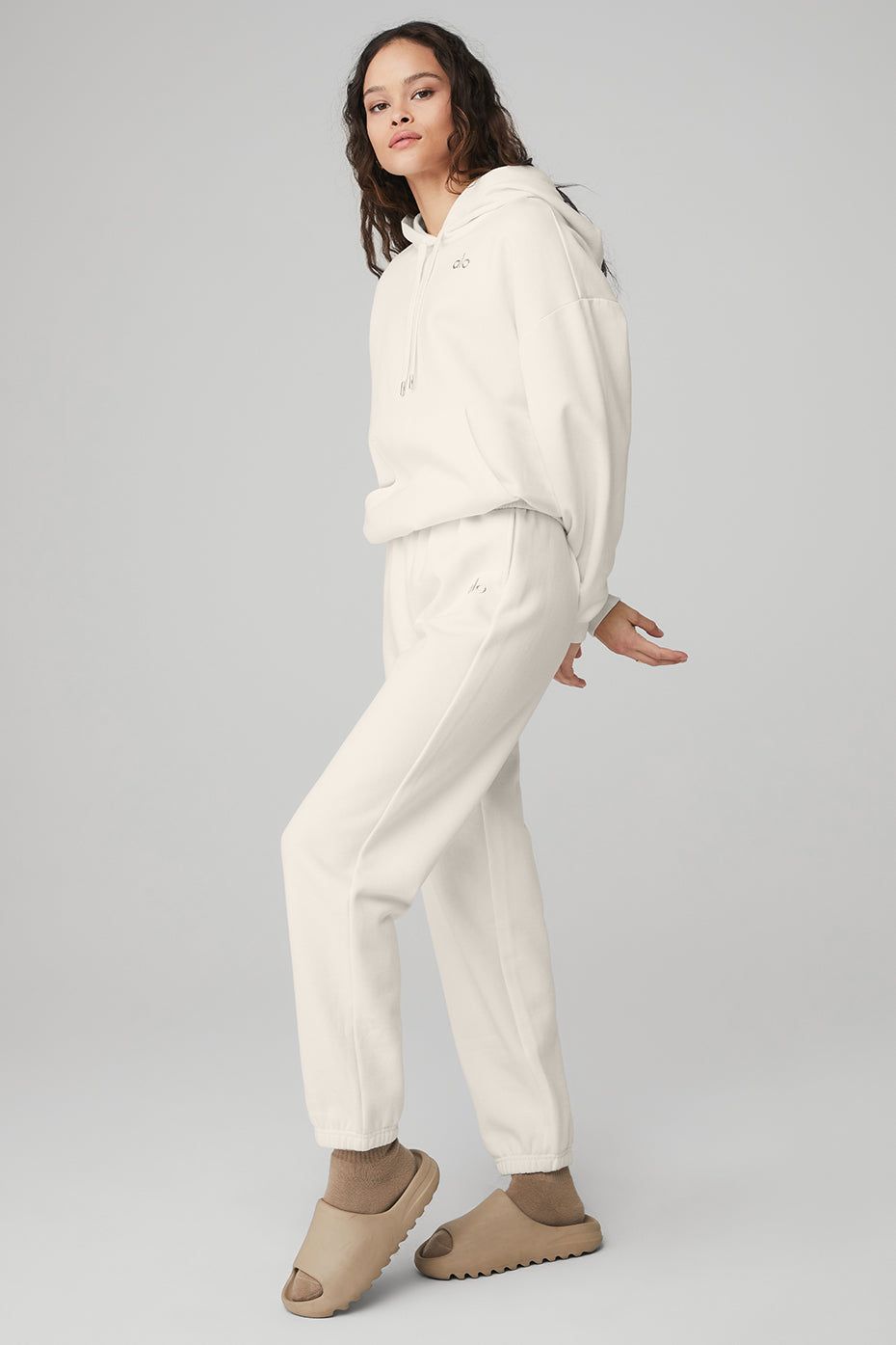 Accolade Hoodie & Accolade Sweatpant Set sold by Alo Yoga product image thumbnail 54