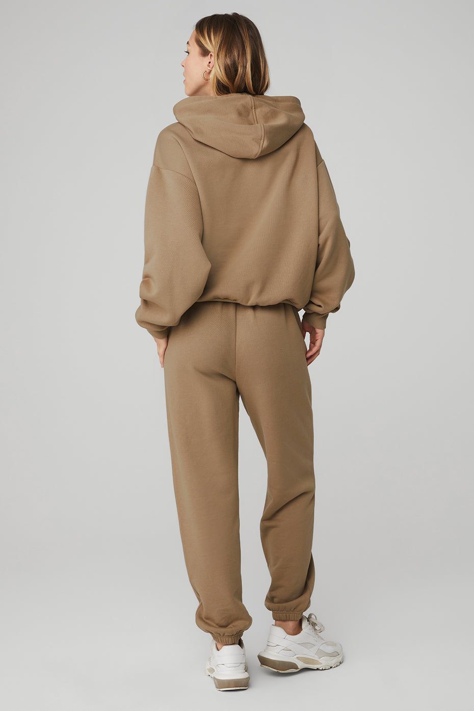 Accolade Hoodie & Accolade Sweatpant Set sold by Alo Yoga product image thumbnail 50