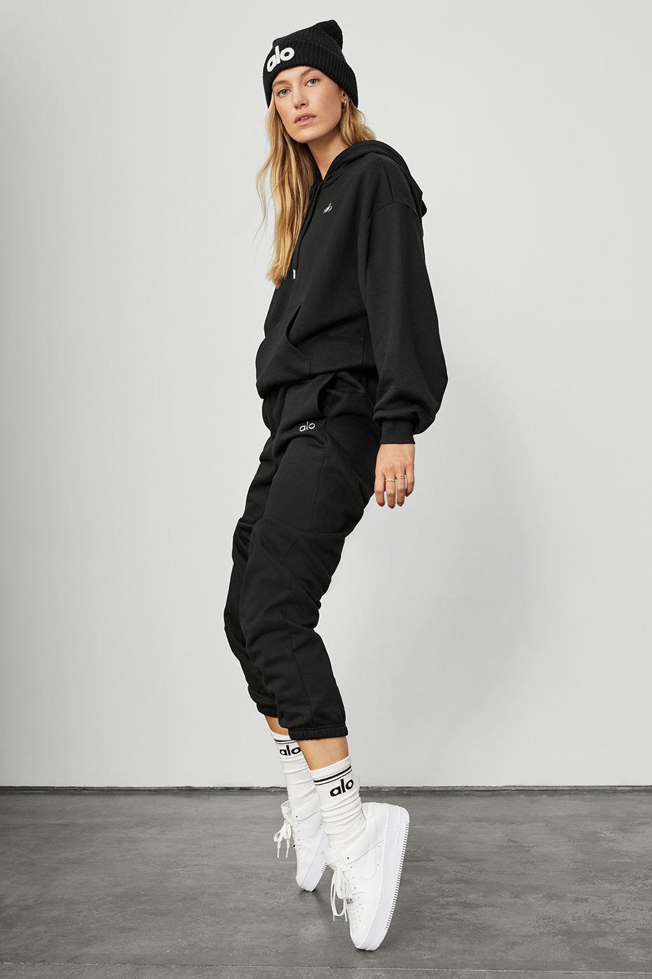 Accolade Hoodie & Accolade Sweatpant Set sold by Alo Yoga product image thumbnail 26