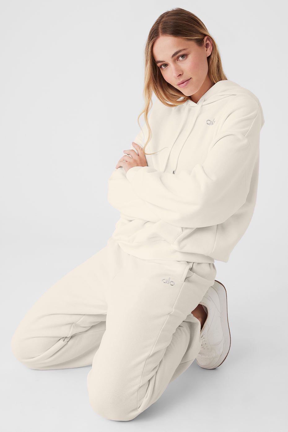 Accolade Hoodie & Accolade Sweatpant Set sold by Alo Yoga product image thumbnail 74
