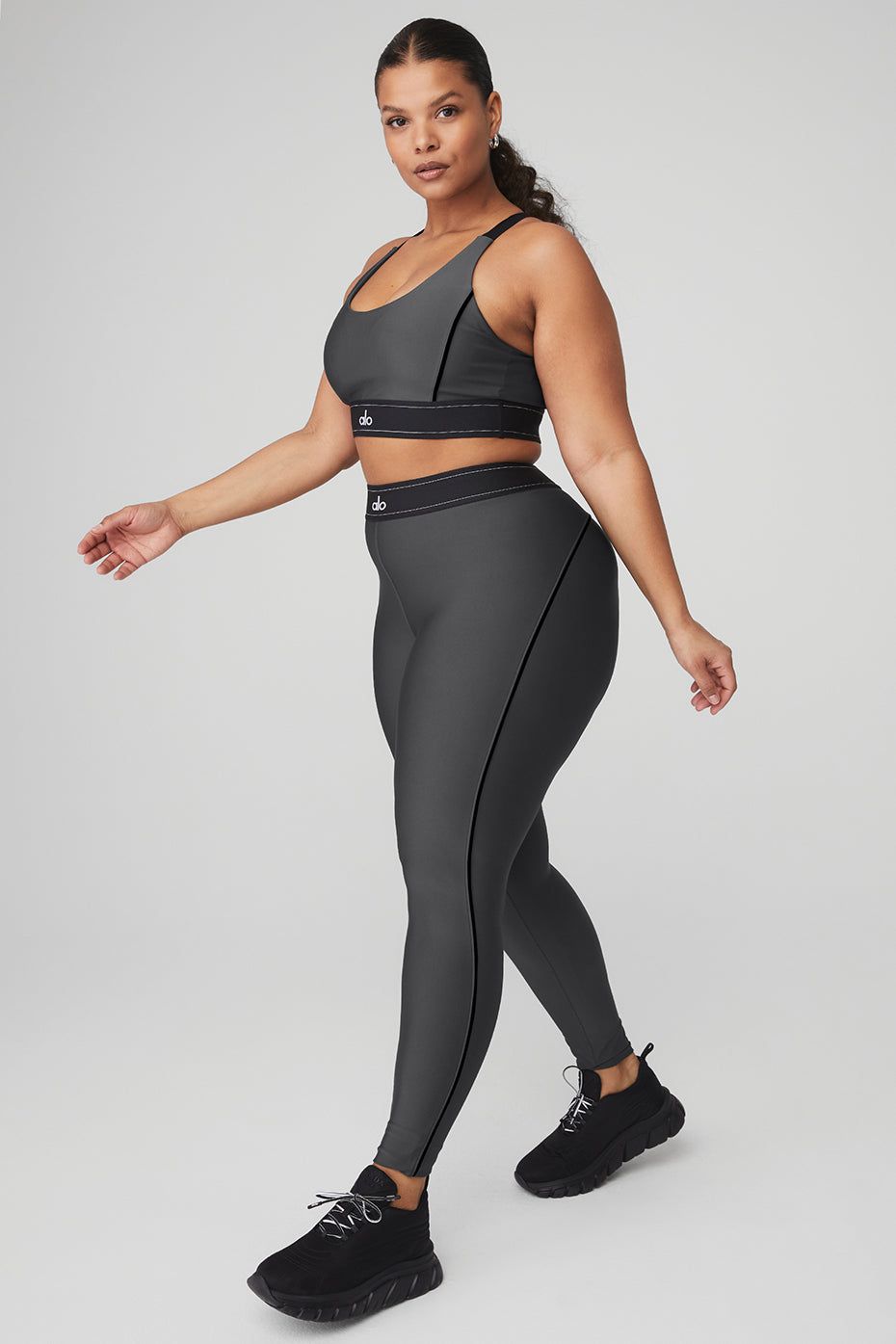 Airlift High-Waist Suit Up Legging & Airlift Suit Up Bra Set sold by Alo Yoga product image thumbnail 15