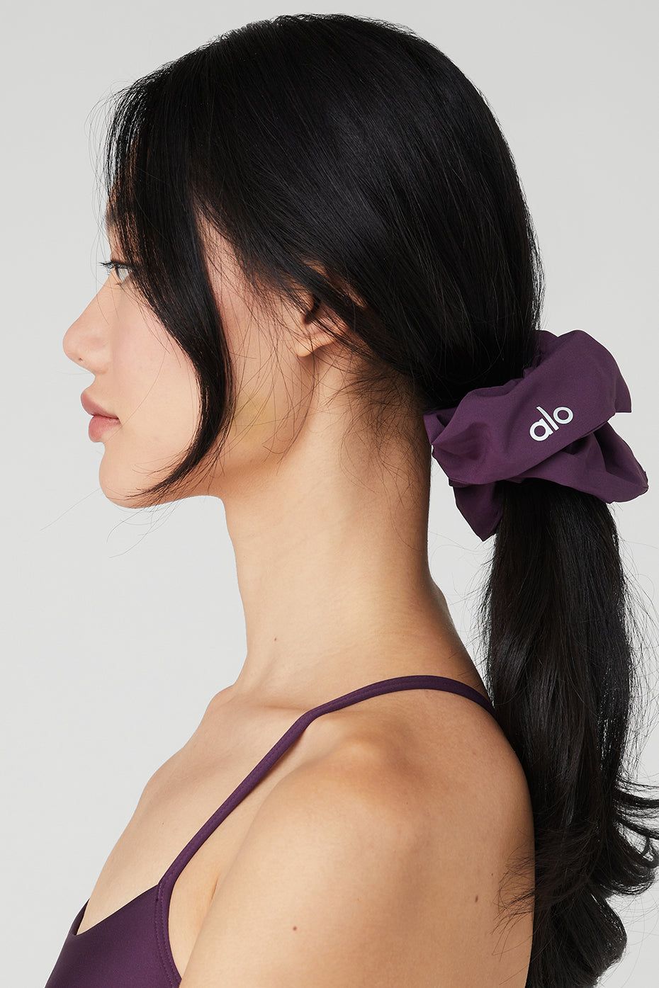 ヘアアクセサリー [Alo Yoga] Micro Plisse Oversize Scrunchie Micro Plisse Oversize Scrunchie - Black | Alo Yoga