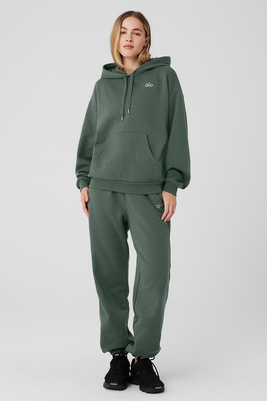 Accolade Hoodie & Accolade Sweatpant - Dark Cactus sold by Alo Yoga