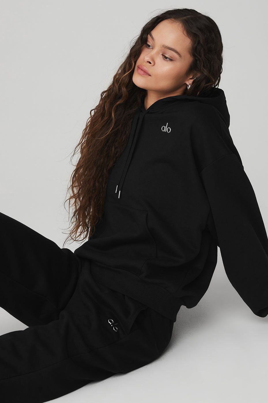 Accolade Hoodie & Accolade Straight Leg Sweatpant Set sold by Alo Yoga product image thumbnail 4