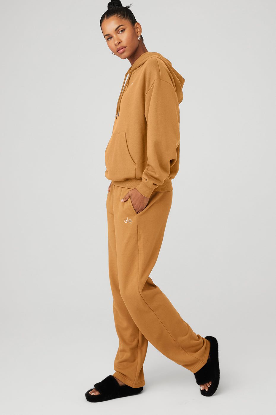 Accolade Hoodie & Accolade Straight Leg Sweatpant Set sold by Alo Yoga product image thumbnail 40