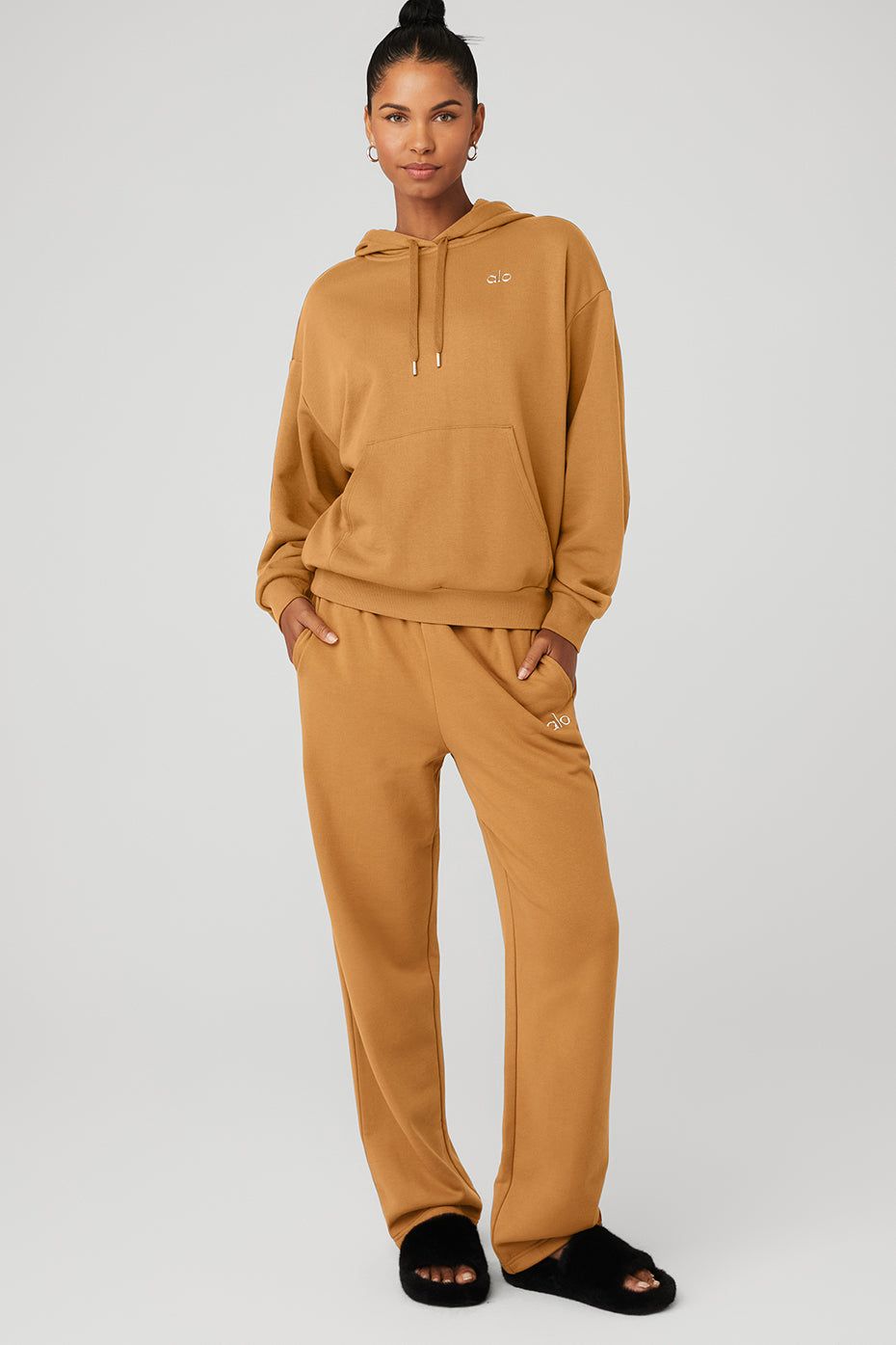 Accolade Hoodie & Accolade Straight Leg Sweatpant Set sold by Alo Yoga product image thumbnail 38