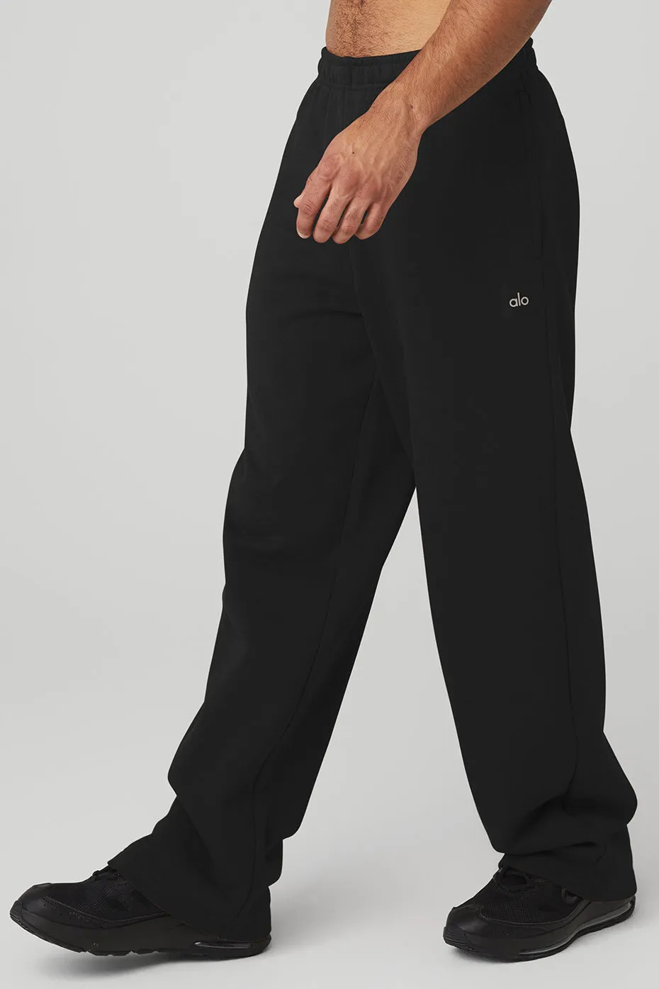 Renown Heavy Weight Sweatpant - Black sold by Alo Yoga product image thumbnail 3