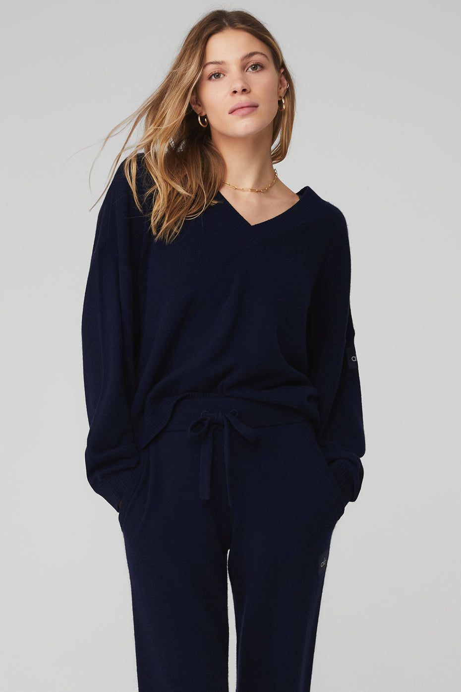 Cashmere Jet Set V-Neck Pullover - Navy sold by Alo Yoga