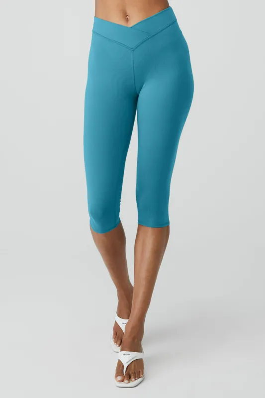 Airbrush V-Cut Define Capri - Blue Splash sold by Alo Yoga