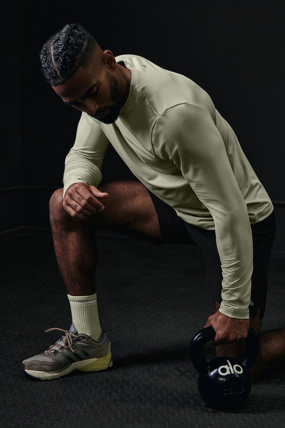 Conquer Reform Crewneck Long Sleeve - Limestone sold by Alo Yoga product image thumbnail 5
