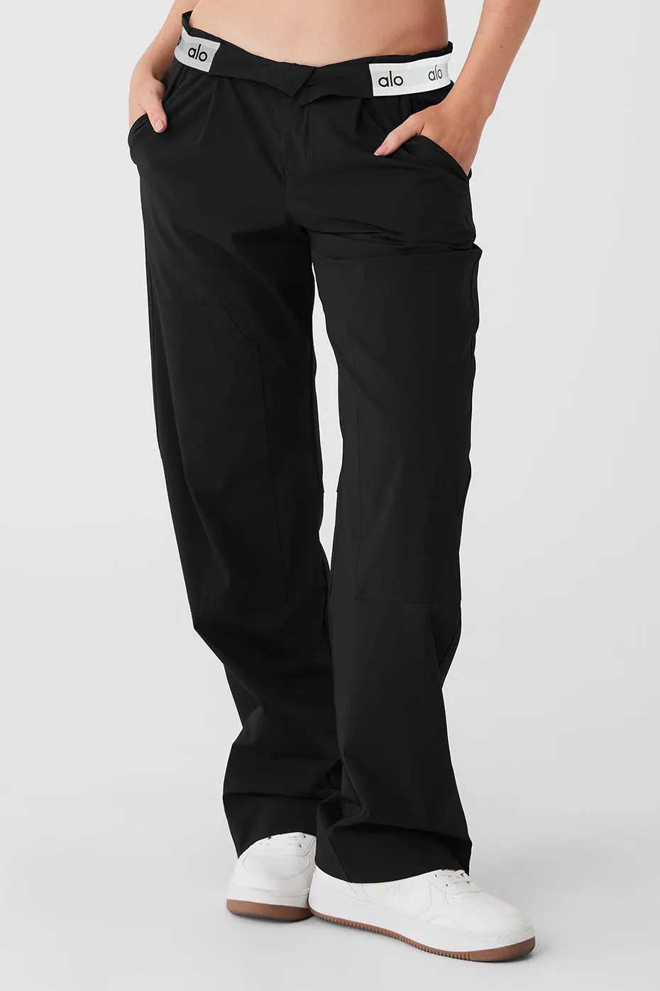 Flip It Trouser - Black sold by Alo Yoga