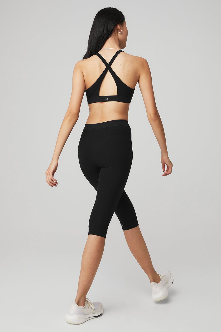 ショートパンツ [Alo Yoga] Washed Alosoft High-Waist Iconic 90's Capri W51024R_01_b2_s1_a1_1_m186_102
