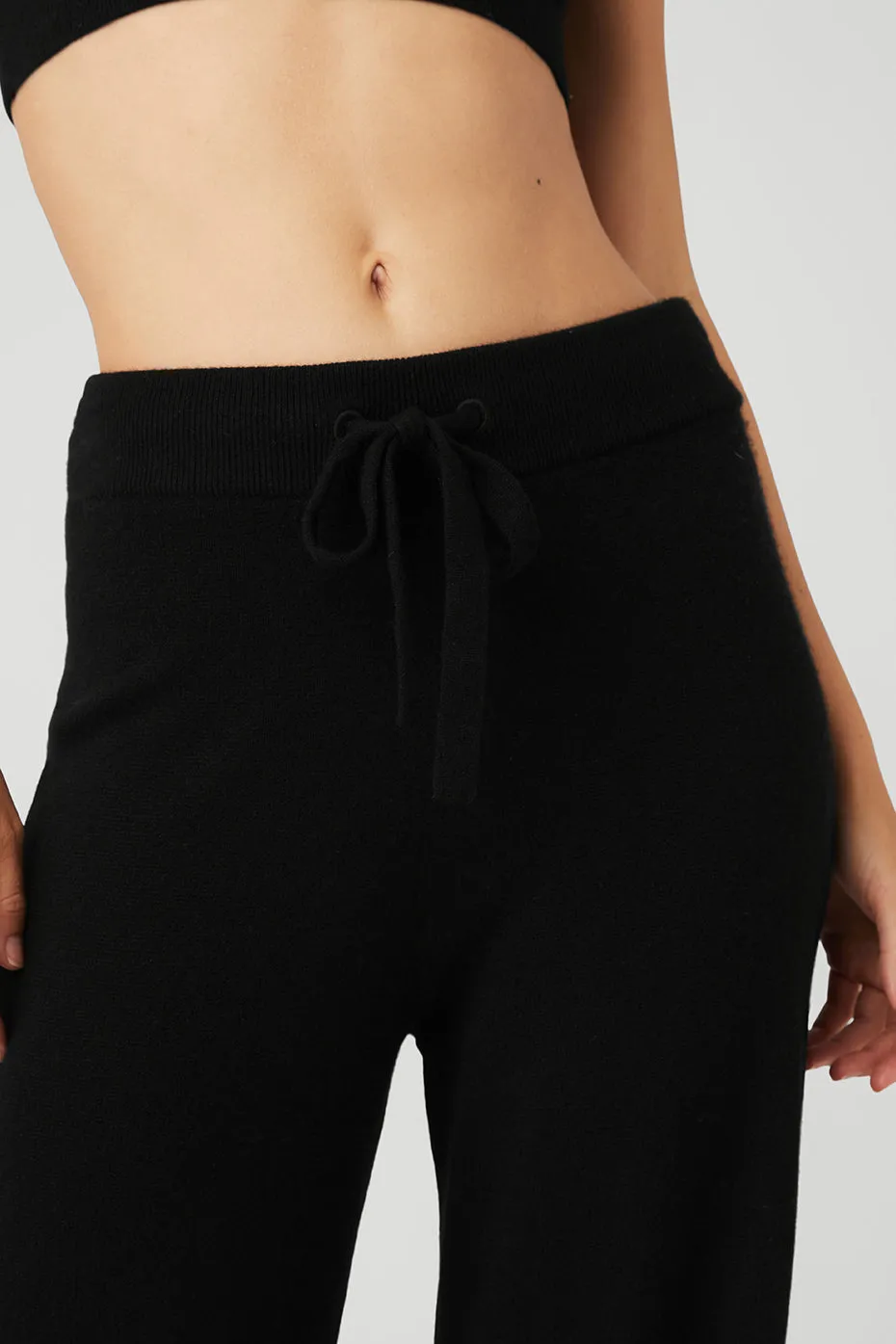 Cashmere High-Waist Jet Set Wide Leg Pant - Black sold by Alo Yoga product image thumbnail 4