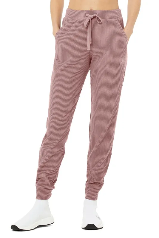 Muse Sweatpant - Woodrose sold by Alo Yoga