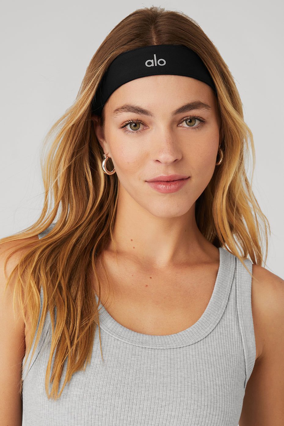 フィットネスアクセサリー [Alo Yoga] Performance Conquer Headband Performance Conquer Headband - Steel Grey | Alo Yoga