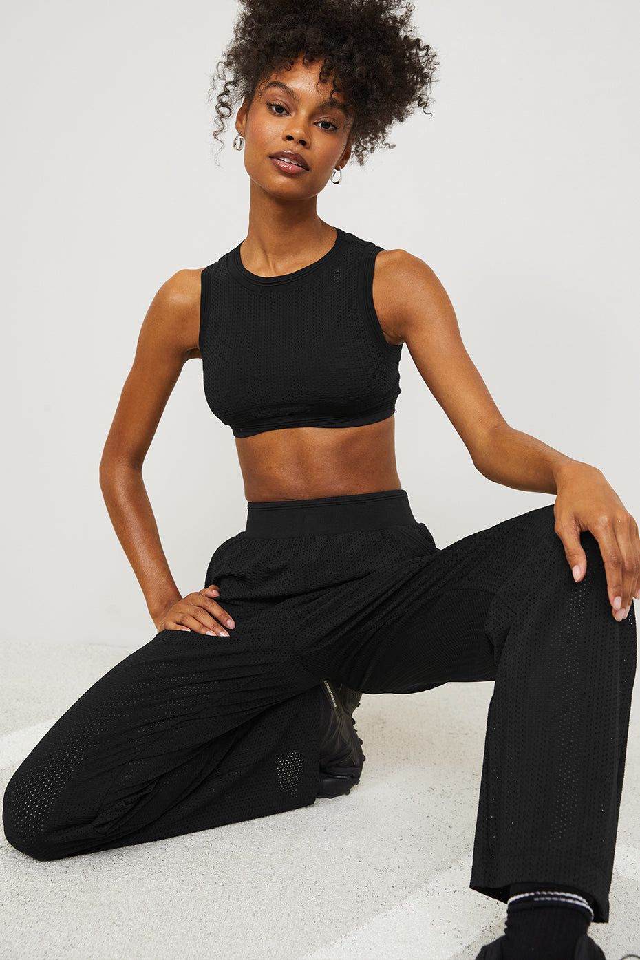 Mesh All-Star Bra Tank & Mesh All-Star Wide Leg Pant Set - Black sold by Alo Yoga product image thumbnail 9