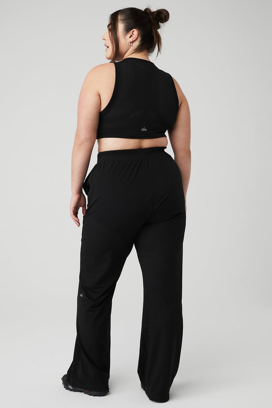 Mesh All-Star Bra Tank & Mesh All-Star Wide Leg Pant Set - Black sold by Alo Yoga product image thumbnail 7