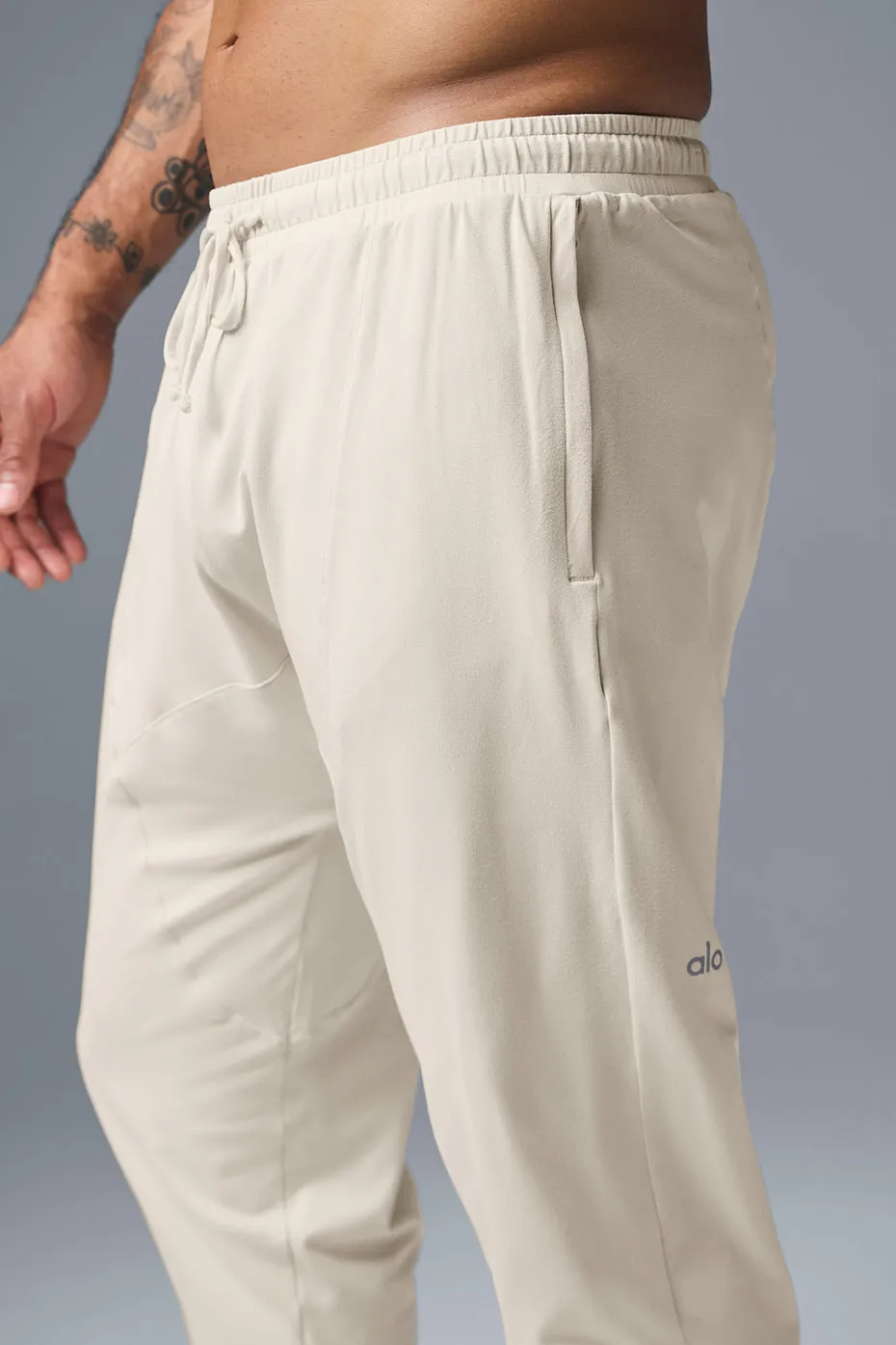 Conquer Revitalize Pant - Bone sold by Alo Yoga product image thumbnail 4