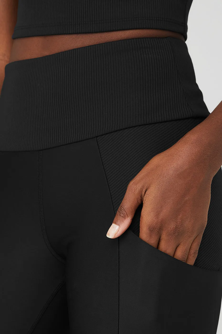 Ribbed Airlift High-Waist 7/8 Enchanted Legging - Black sold by Alo Yoga product image thumbnail 4