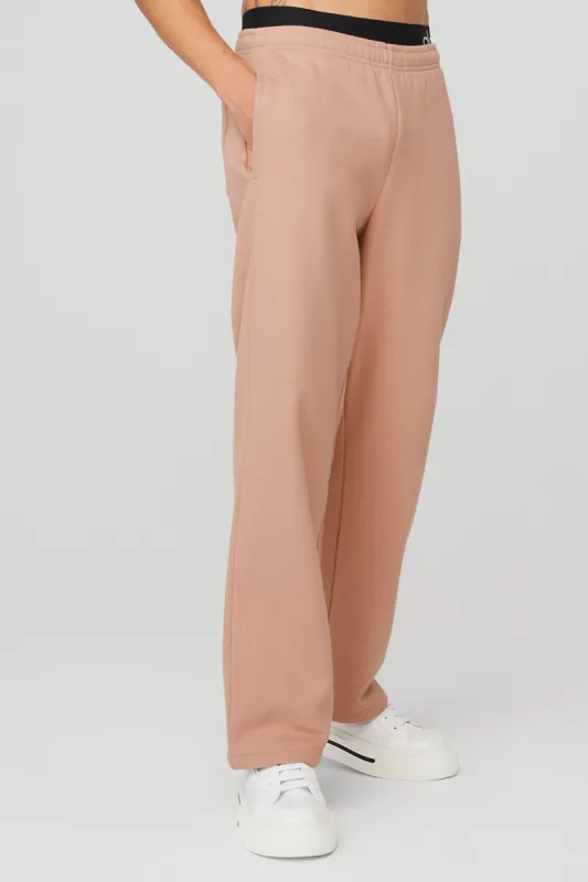 Renown Heavy Weight Sweatpant - Soft Clay sold by Alo Yoga