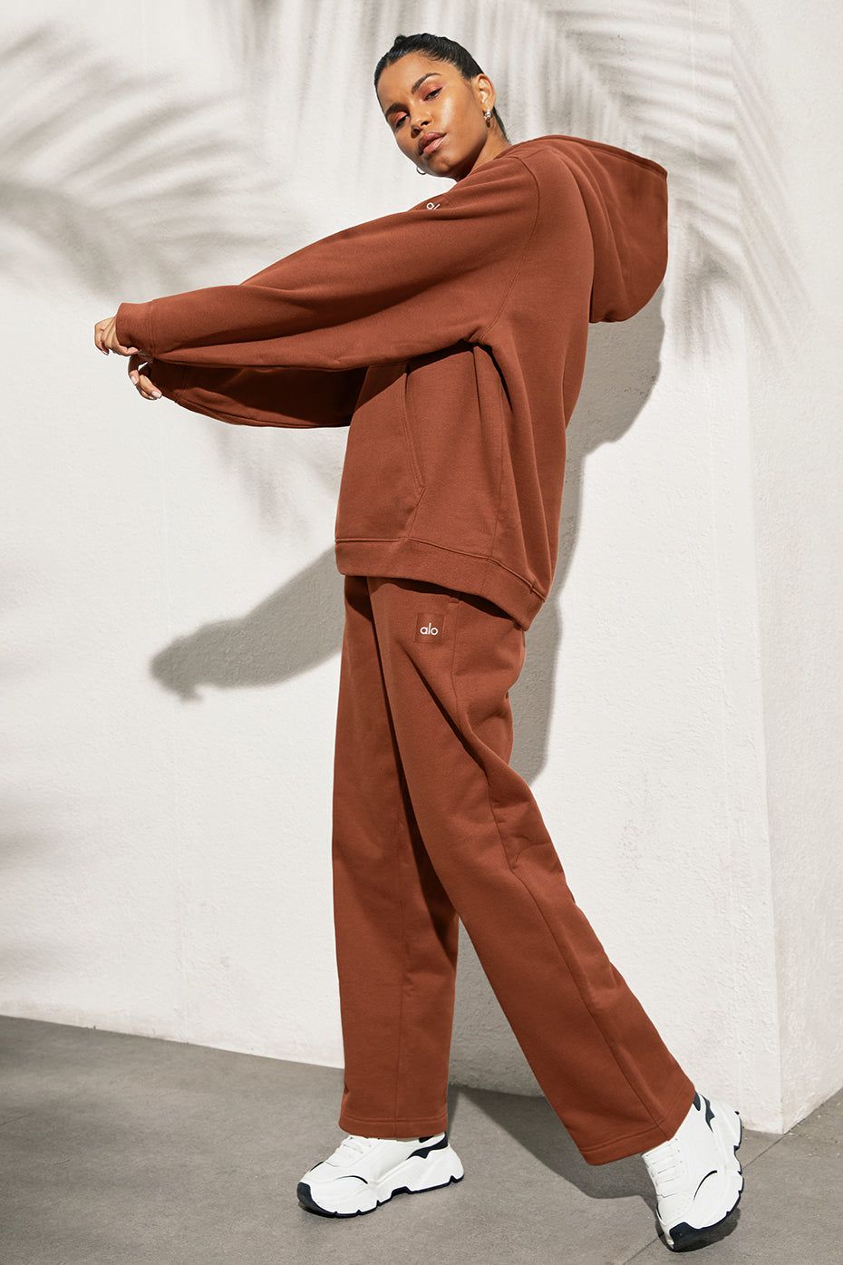 Renown Heavy Weight Sweatpant - Rust sold by Alo Yoga product image thumbnail 5