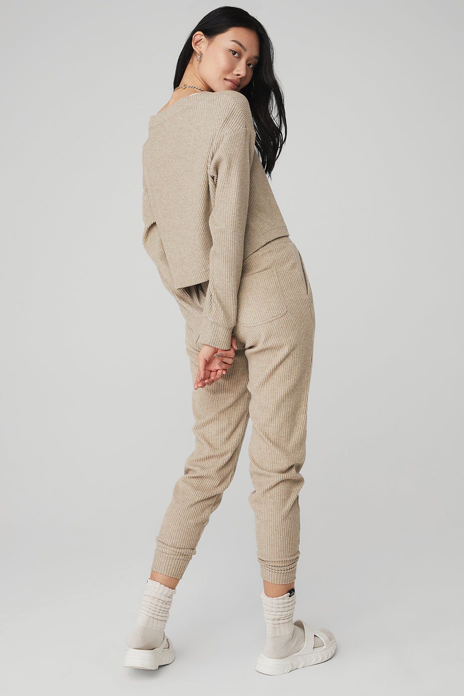 Muse V-Neck Pullover & Muse Sweatpant Set - Gravel Heather sold by Alo Yoga product image thumbnail 3