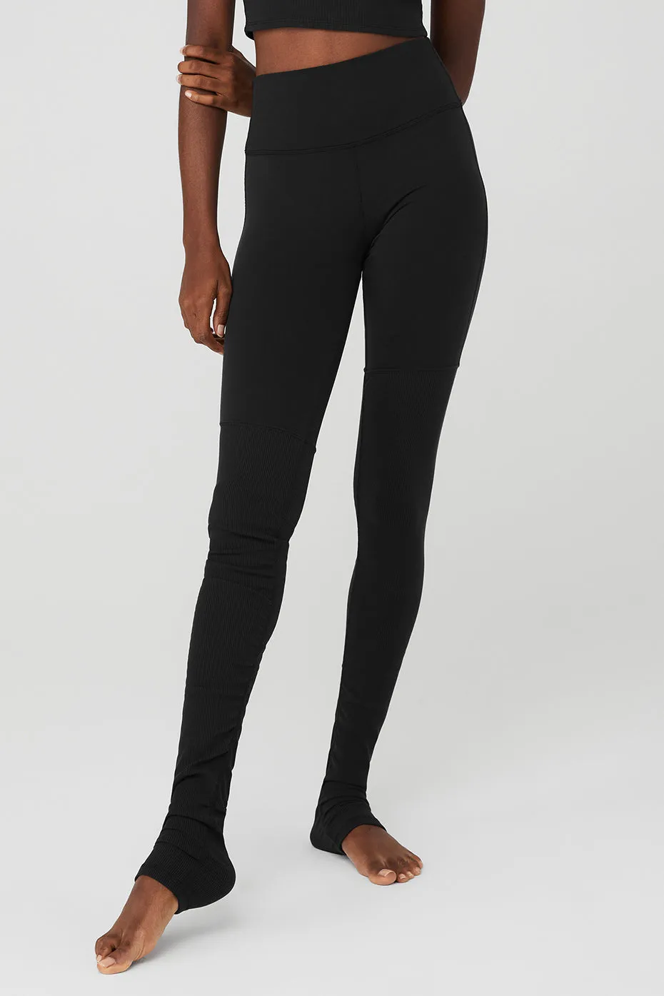 Airbrush High-Waist Highlight Goddess Legging - Black sold by Alo Yoga