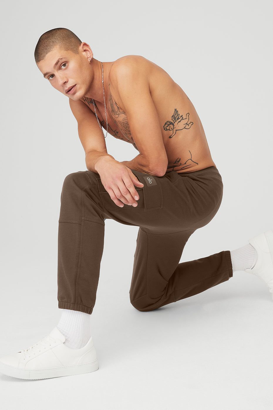 Highline Cargo Pant - Espresso sold by Alo Yoga product image thumbnail 5