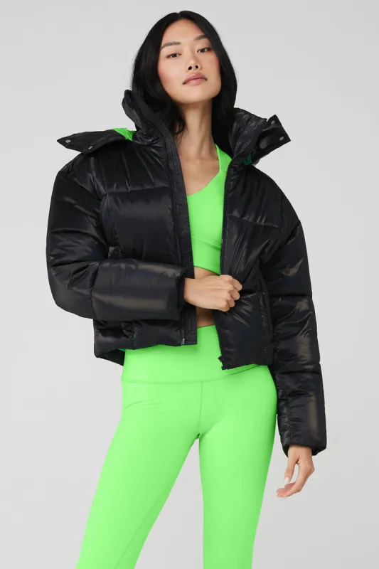 Pearlized Pristine Puffer - Black/Green Glow sold by Alo Yoga