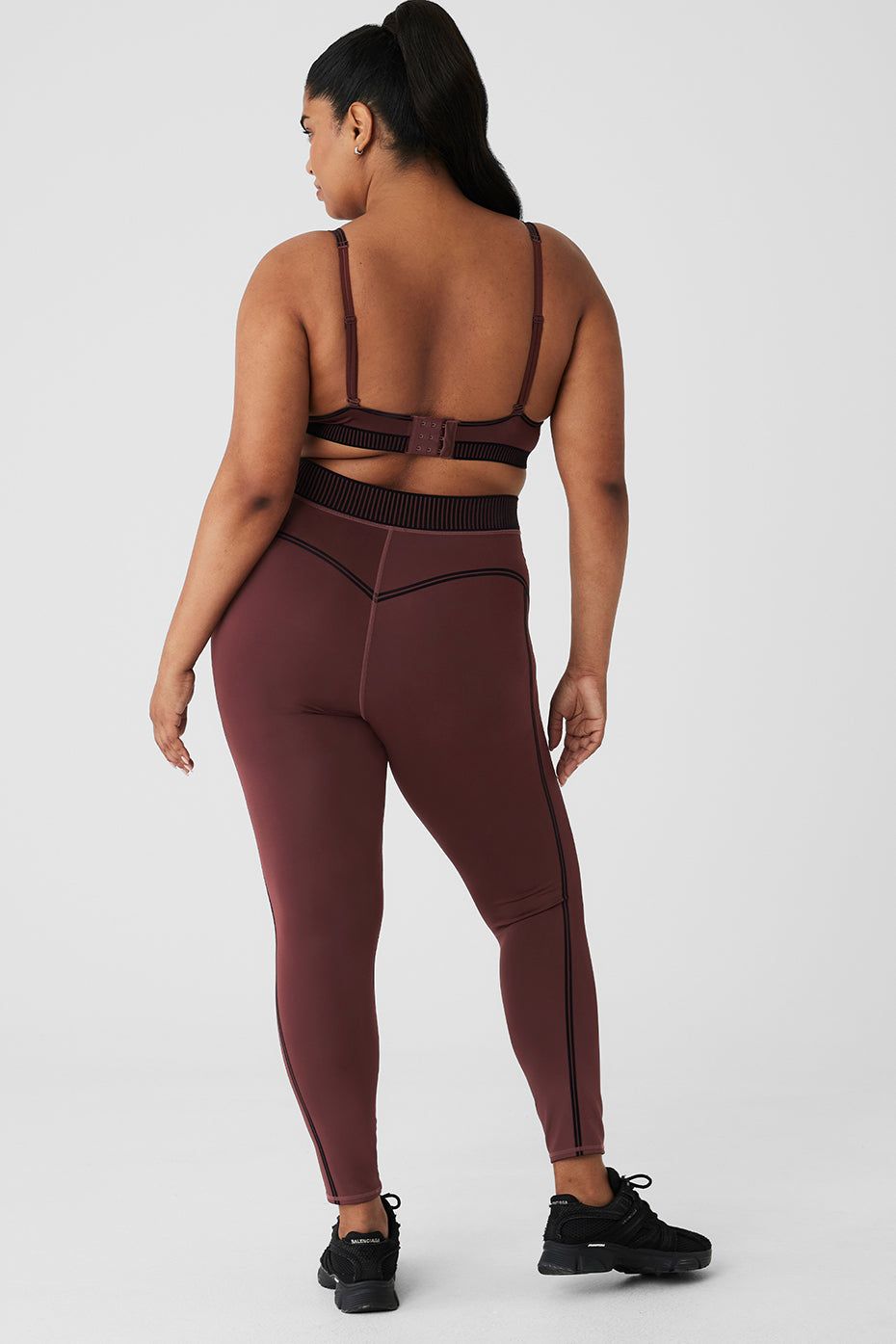 Airlift Line Up Bra & Airlift High-Waist 7/8 Line Up Legging Set sold by Alo Yoga product image thumbnail 39