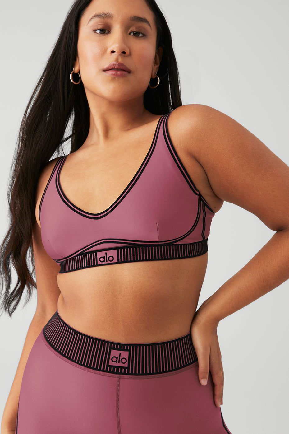 Airlift Line Up Bra & Airlift High-Waist 7/8 Line Up Legging Set sold by Alo Yoga product image thumbnail 28