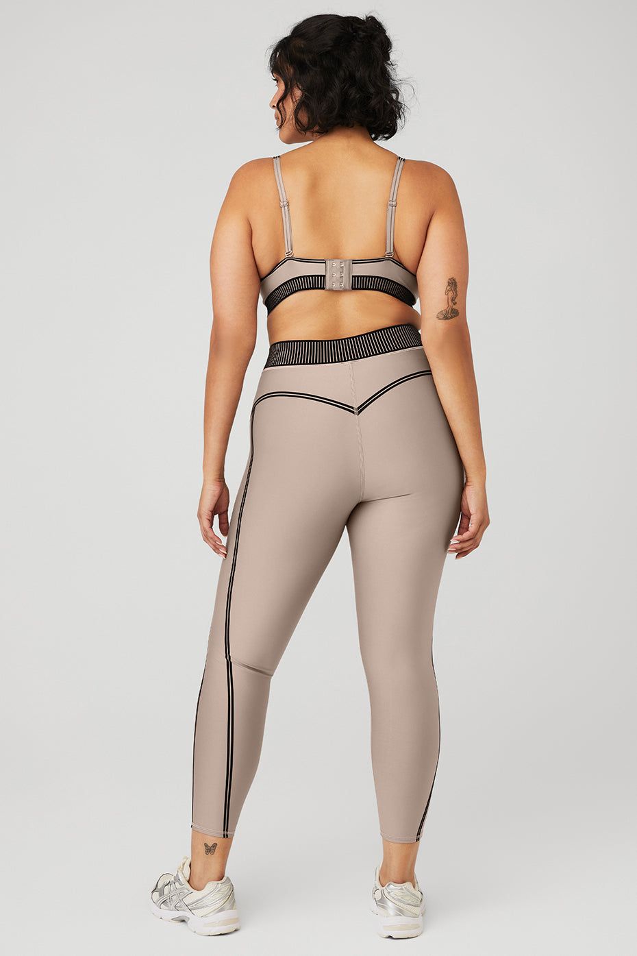 Airlift Line Up Bra & Airlift High-Waist 7/8 Line Up Legging Set sold by Alo Yoga product image thumbnail 19