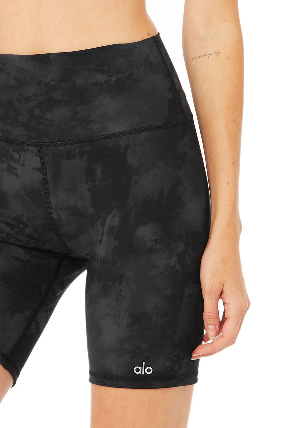 High-Waist Solarized Tie-Dye Biker Short - Black sold by Alo Yoga product image thumbnail 4