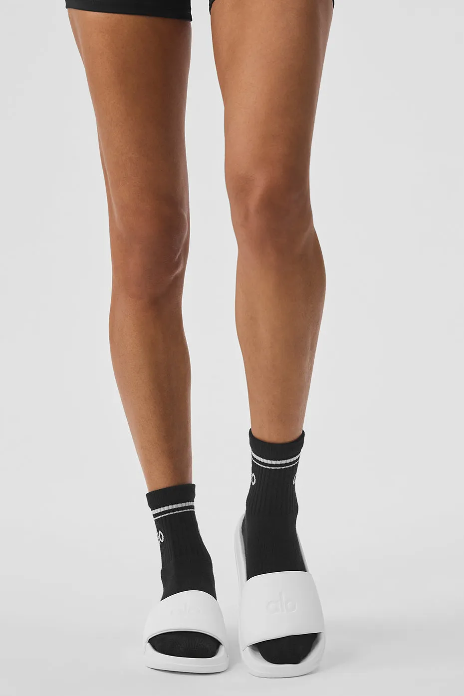 Unisex It Slide - White sold by Alo Yoga product image thumbnail 4
